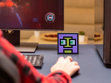 pixel art alarm clock